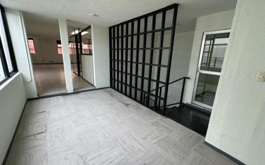 Edificio de Oficinas, Letrán Valle