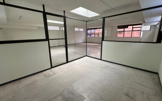 Edificio de Oficinas, Letrán Valle