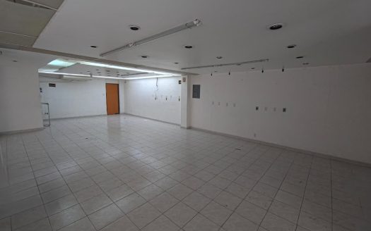 Edificio de Oficinas, Letrán Valle