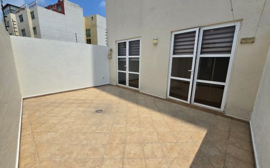 Departamento con patio, Huixquilucan
